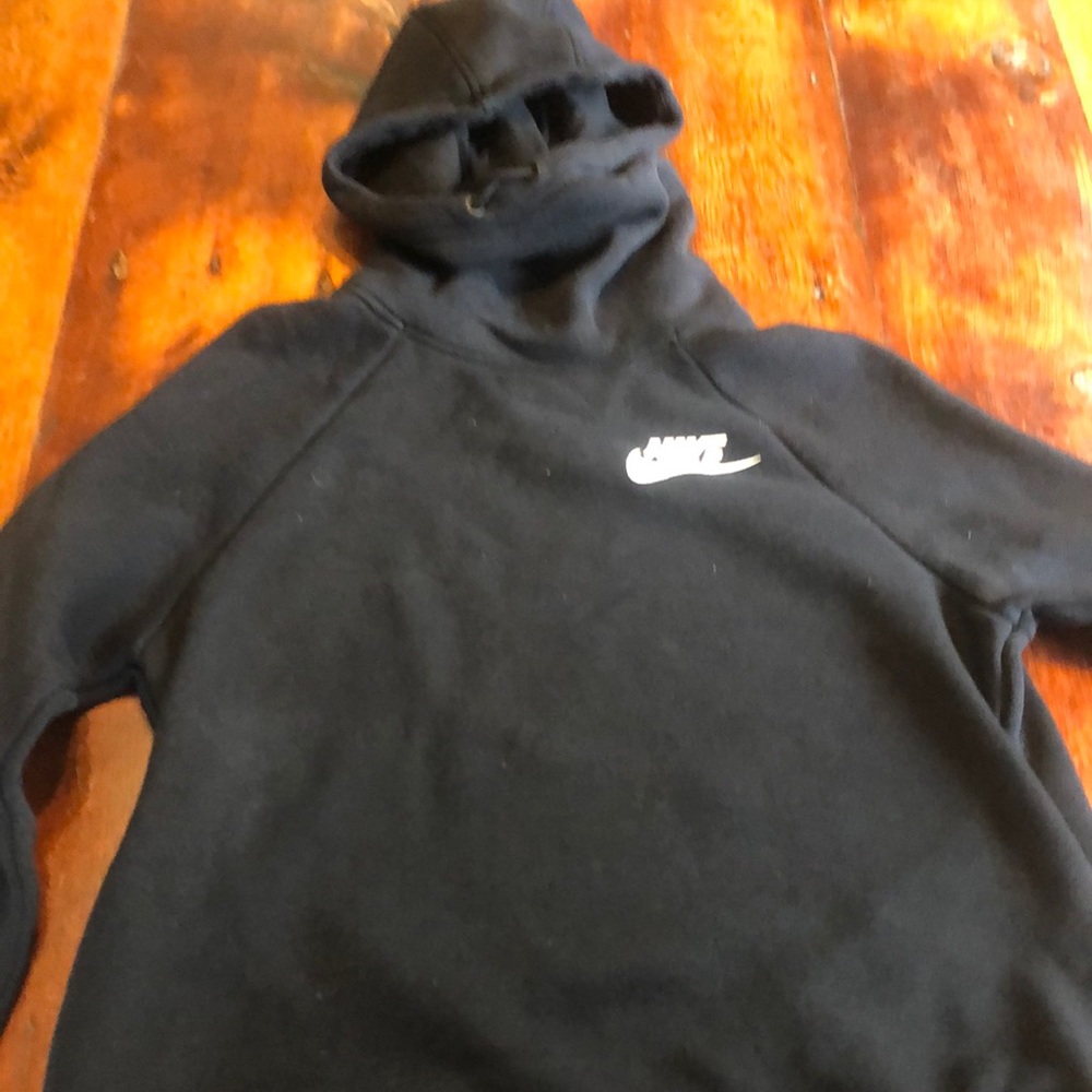 Nike black hoodie size medium runs small
